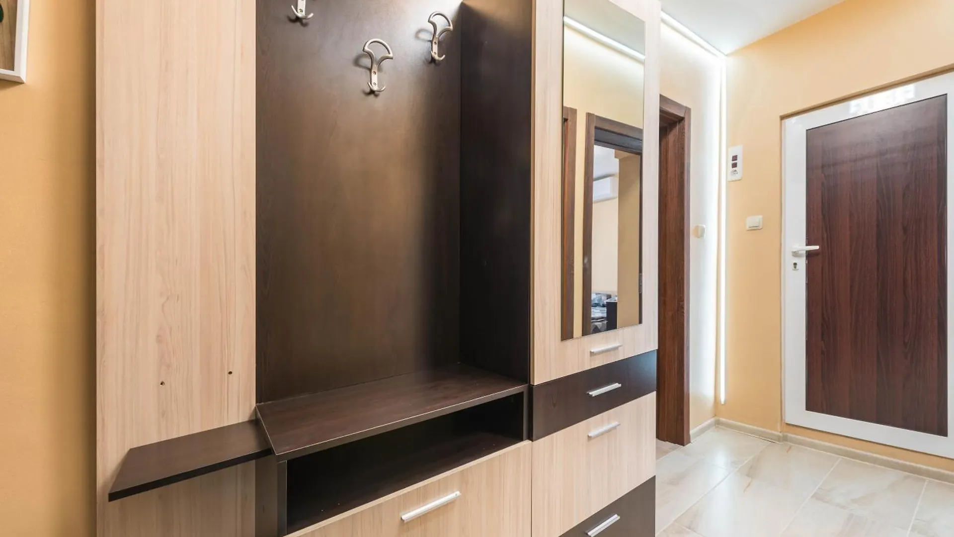 Apartament Downtown Аpartment With Free Parking Warna 0*,  Bułgaria